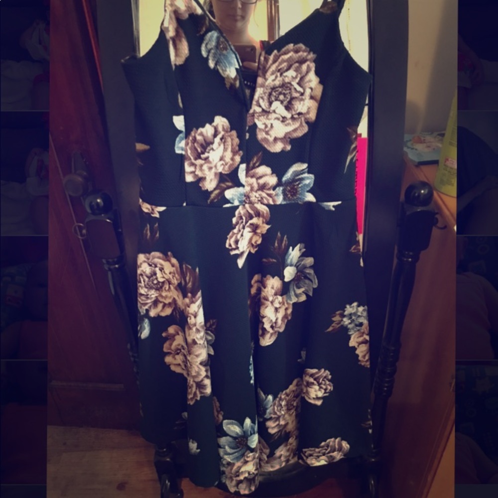 Haute Monde Maternity Dress